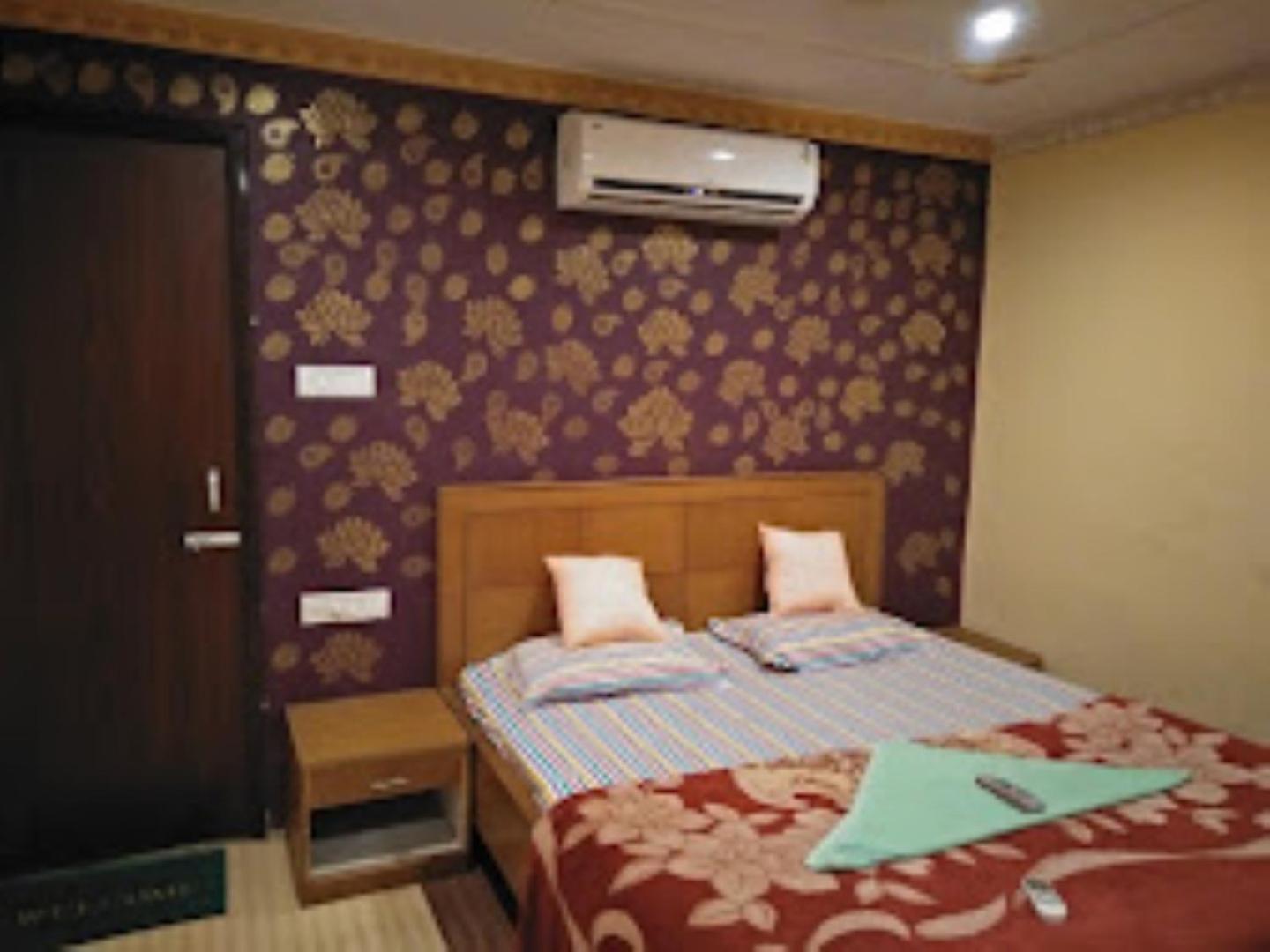 Guest house Bapu Guest House,bhubaneswar